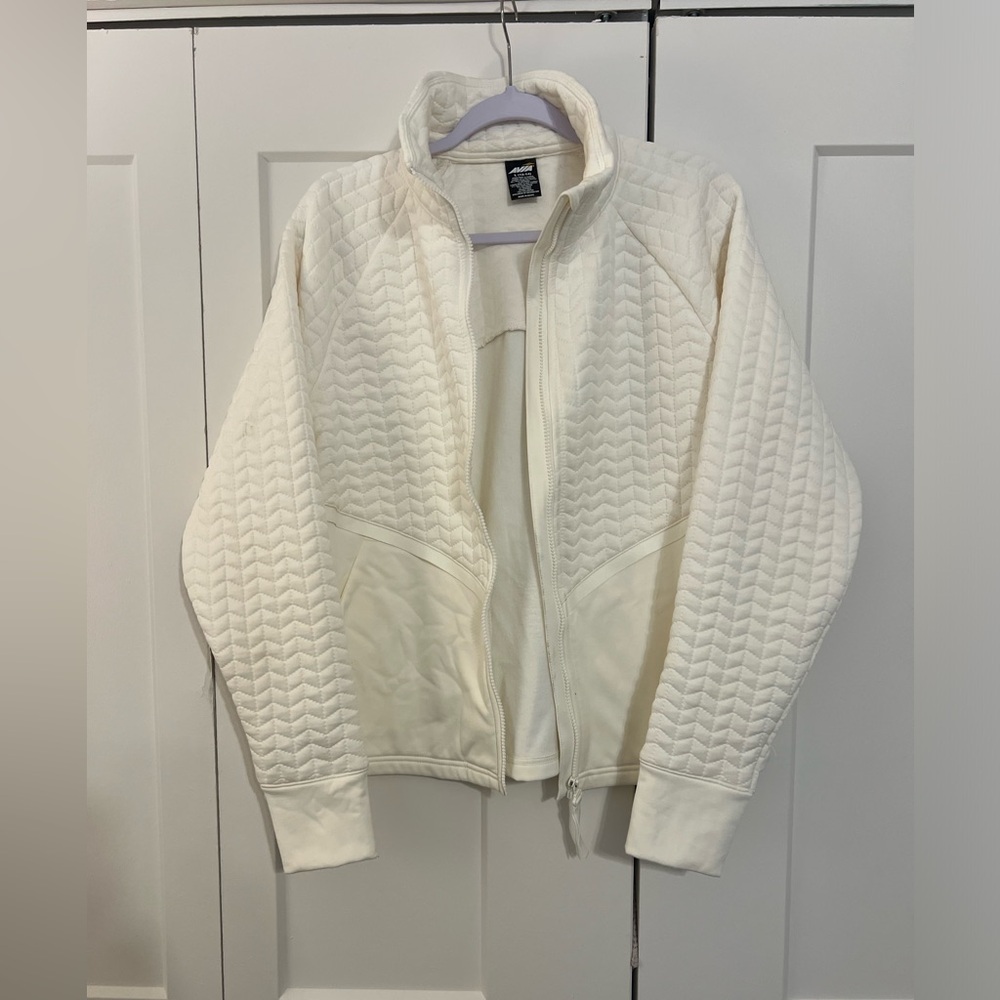 Avia white/cream winter zip up jacket.